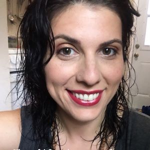 Meet your Posher, Liz